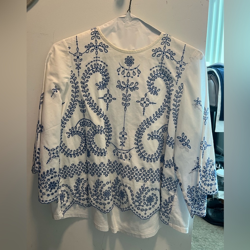 Beautiful and feminine Tory Burch top!!!